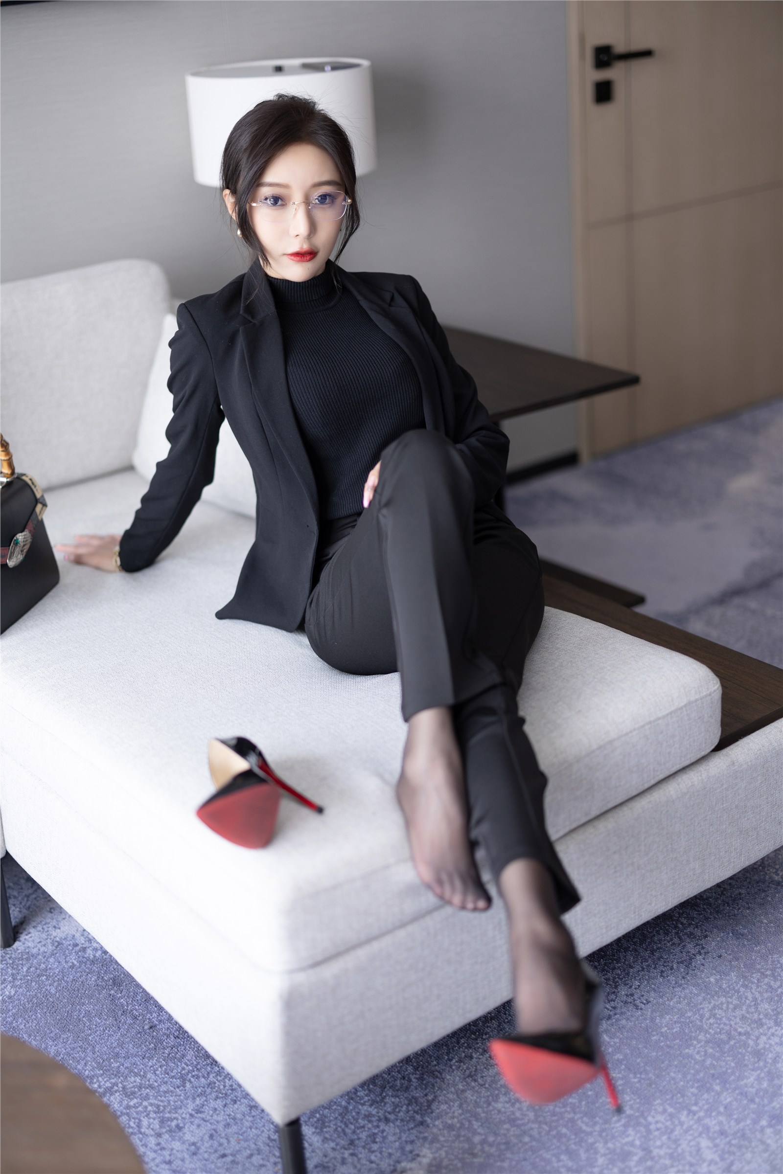 Wang Xinyao Yanni - NO.012 Buy watermark free black suit with pants, Gao Qilan(30)